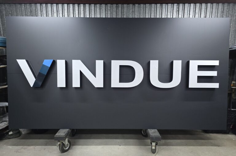 Litery przestrzenne LED